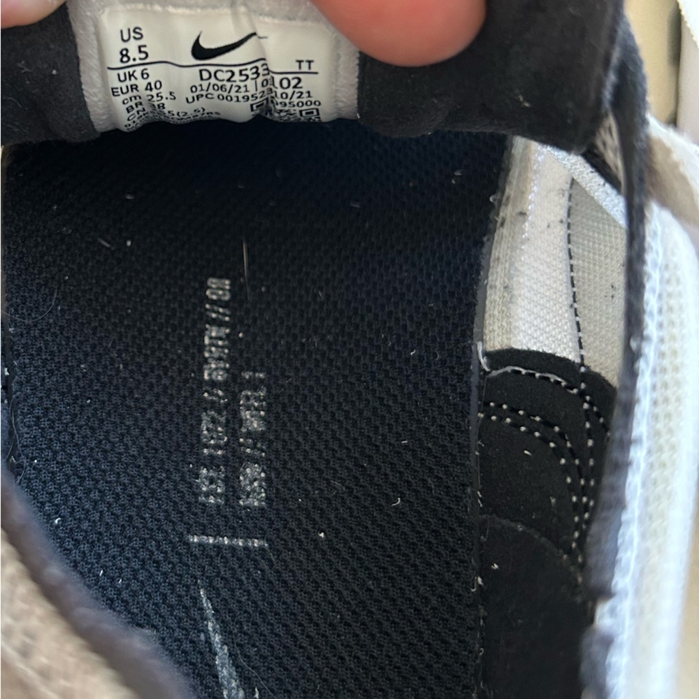 Nike WOMEN White and Gray Lifestyle Sneakers - Picture 7 of 9